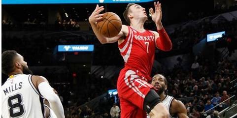 NBA终场绝杀！灰熊险胜马刺迎五连胜